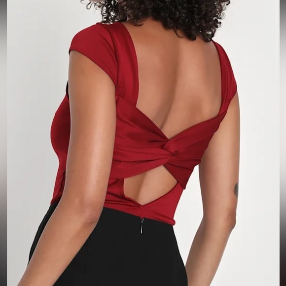 Lulus Outgoing Icon Burgundy Cap Sleeve Cutout Bodysuit Red - Size Small NWOT - Picture 3 of 5